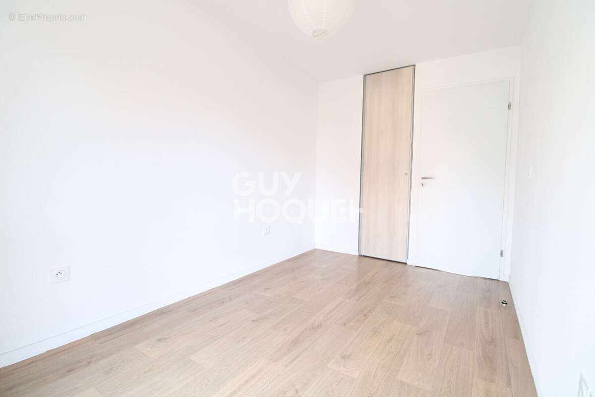 Appartement à BRIE-COMTE-ROBERT