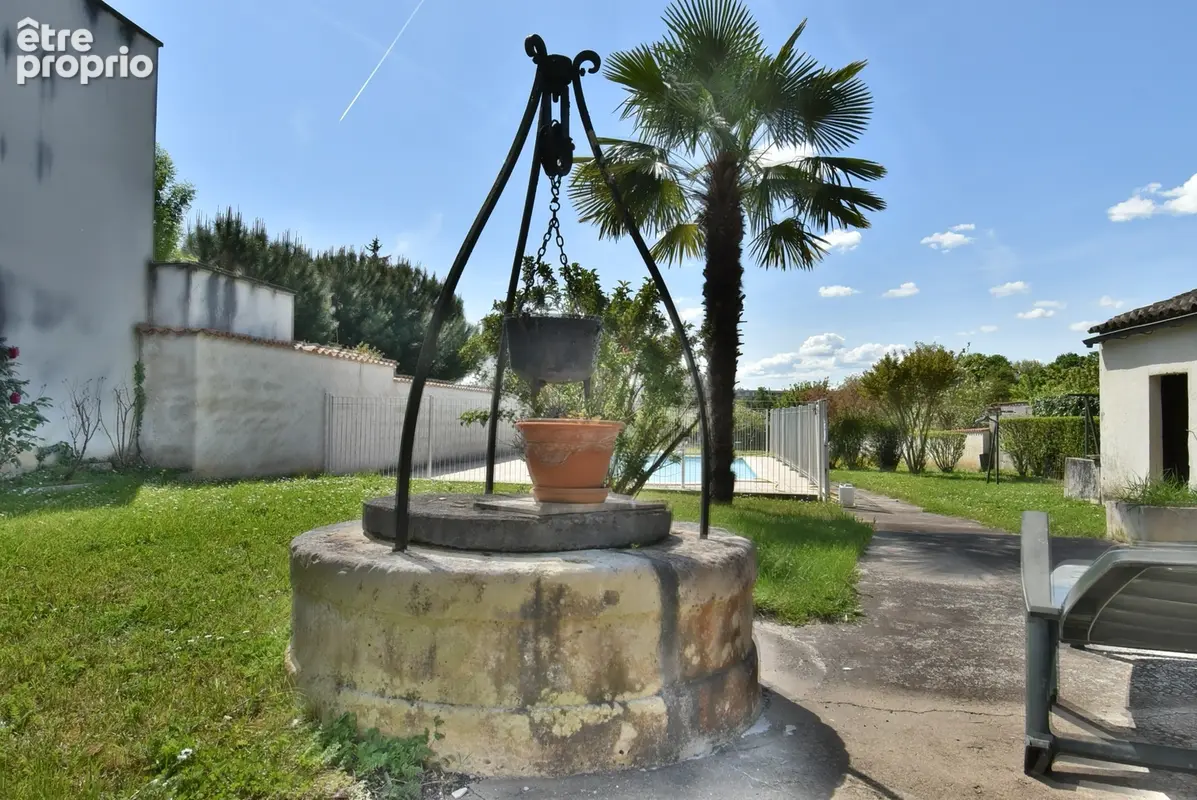 Maison à vendre 6 pièces ANGOULEME (16) maison 3 chambres + Studio et piscine sur terrain de 1150 m2 - photo 9
