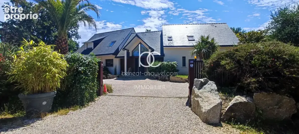 Maison Theix-Noyalo - 240 m2 hab - Terrain de 1270 m2 - photo 3