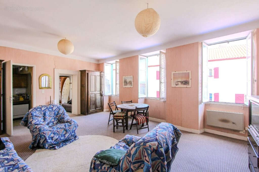 Plein coeur de bidart appartement lumineux a renover proche plage / aperçu océan - photo 16