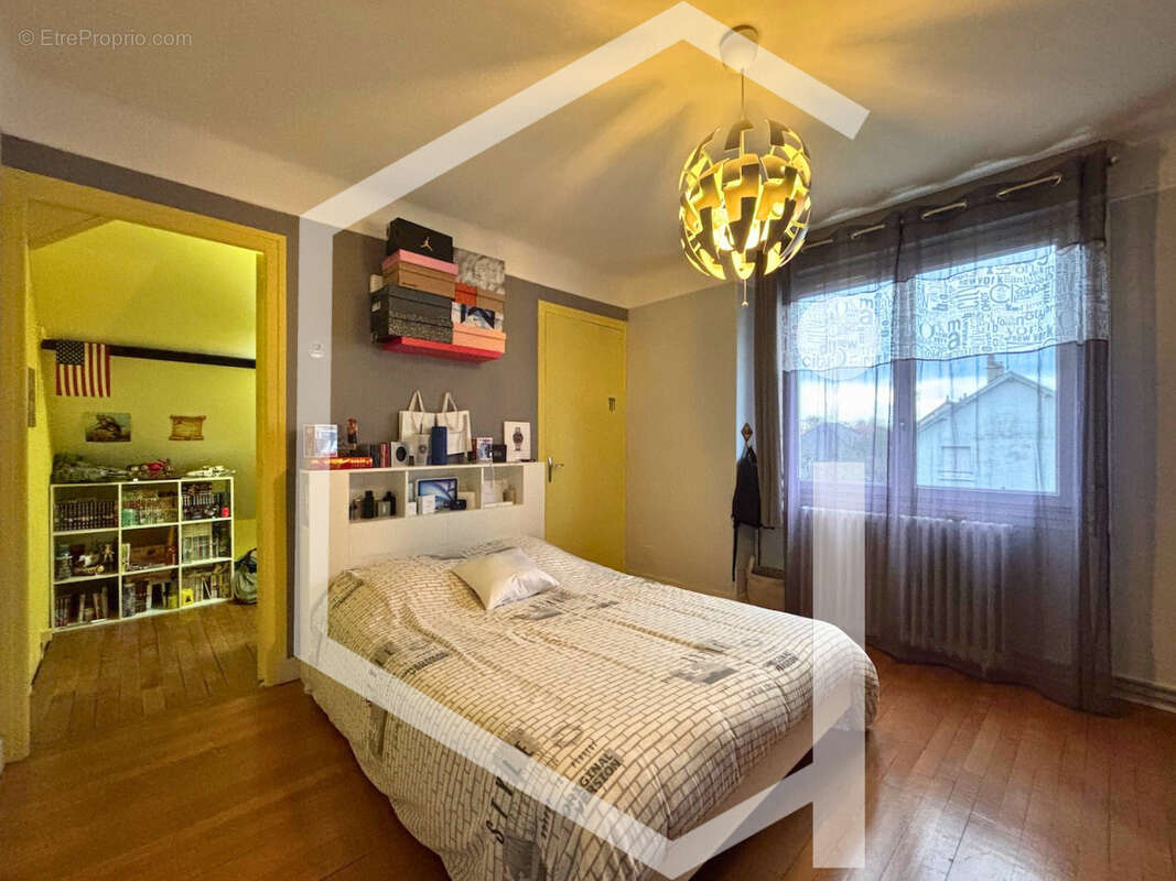 Maison à COSNE-COURS-SUR-LOIRE