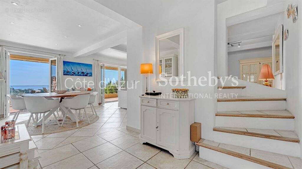 Maison à LES ISSAMBRES