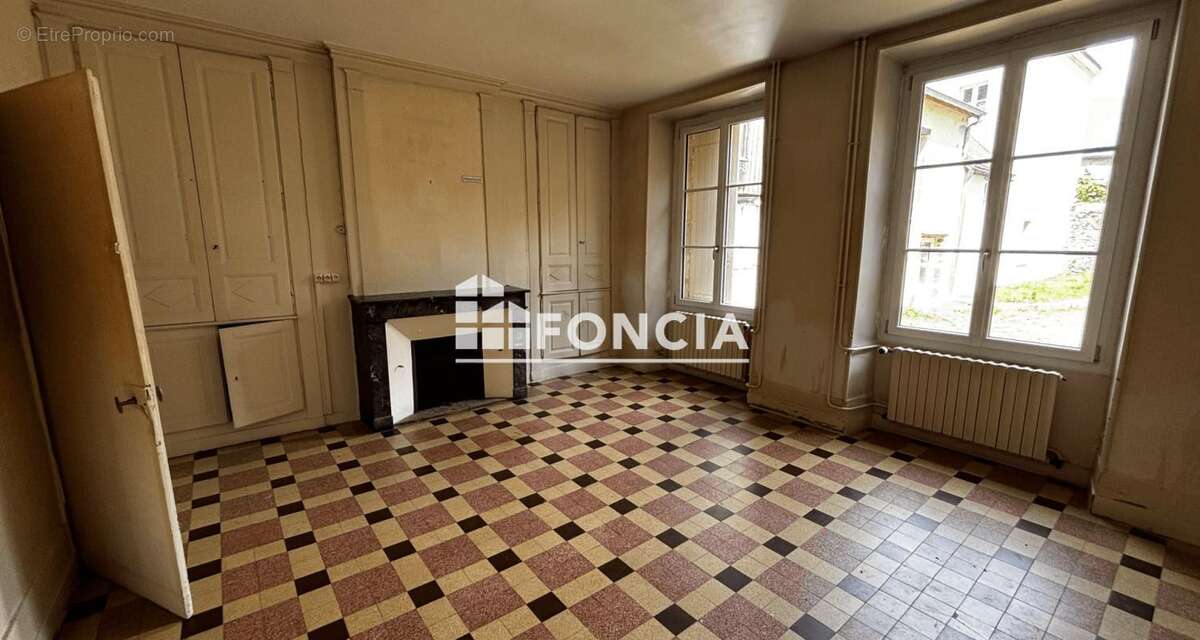Ancien presbytère à réhabiliter ! - photo 3