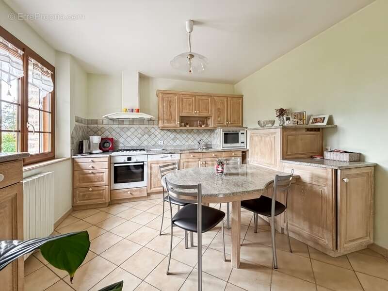 Maison à VILLEDIEU-LES-POELES