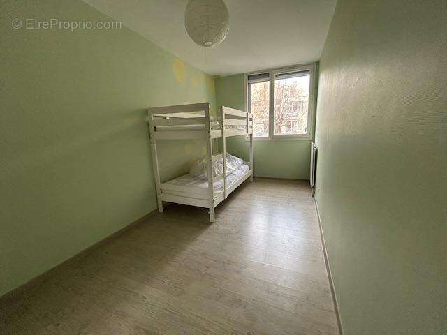   - Appartement à LYON-7E