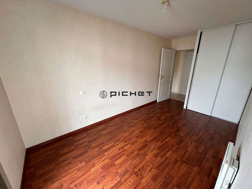 Appartement T3 avec terrasse et parking - Résidence recherchée - photo 8