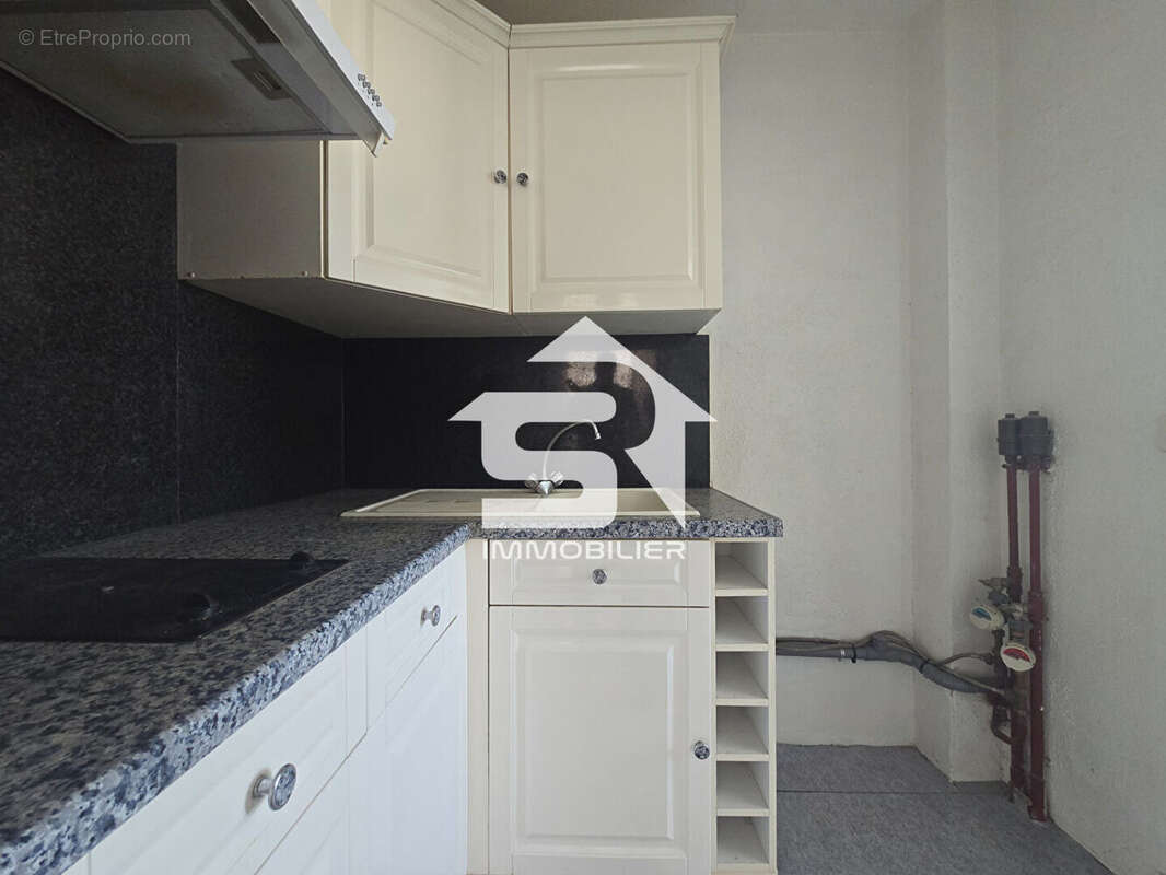 Appartement à FONTENAY-SOUS-BOIS