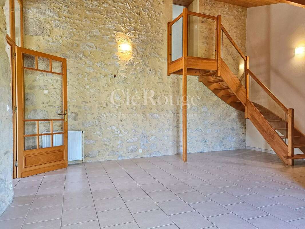 Maison à GENSAC