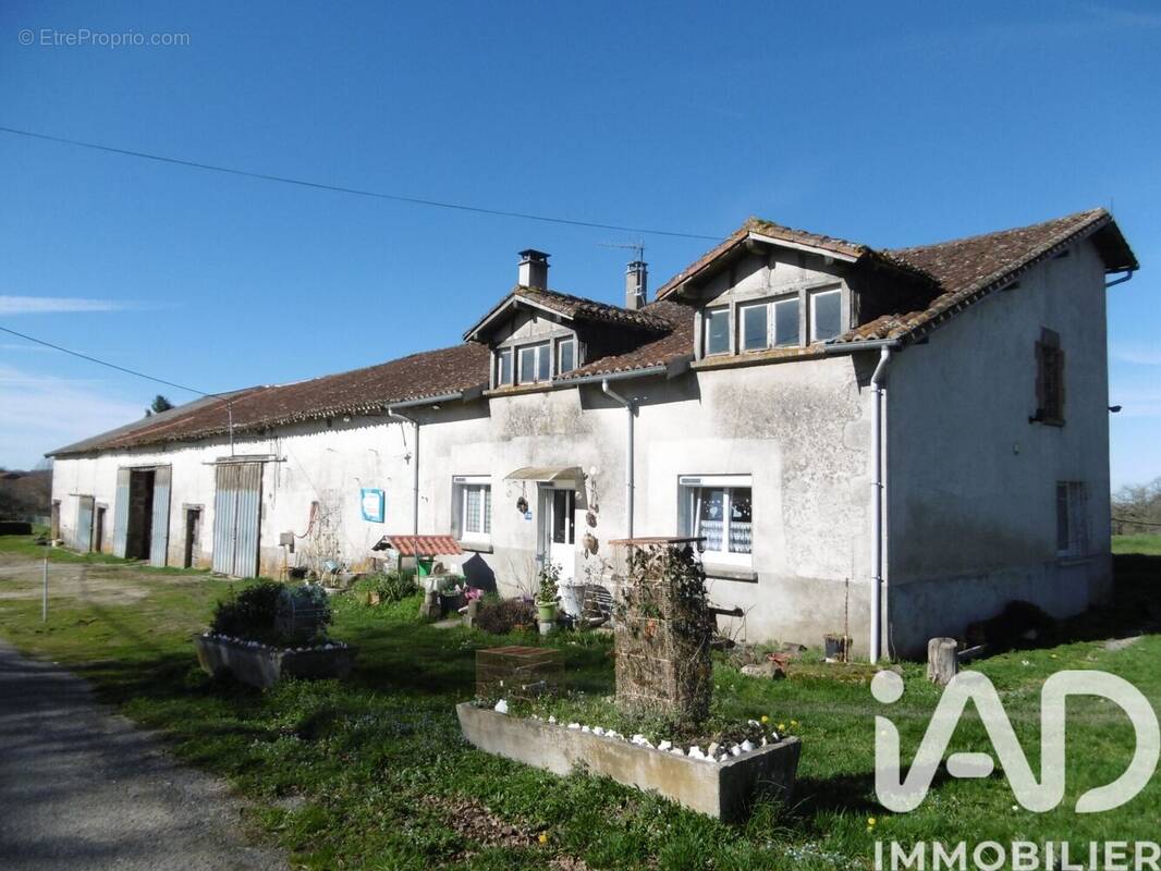 Photo 1 - Maison à NANTIAT