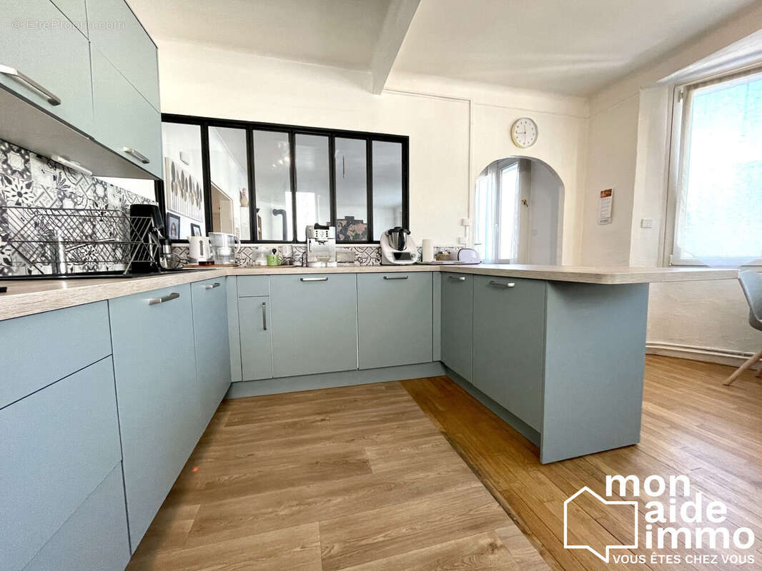 Maison 185 m² à Lanouaille  - photo 3
