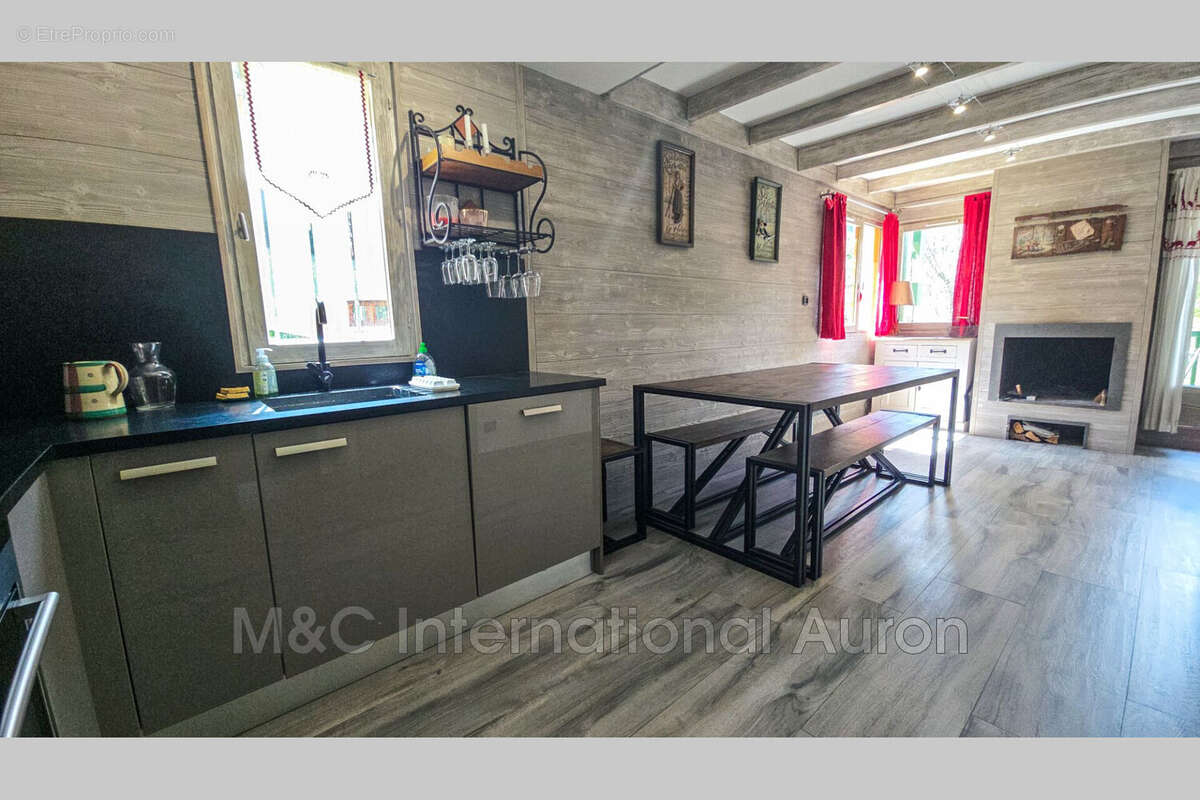 Appartement à SAINT-ETIENNE-DE-TINEE