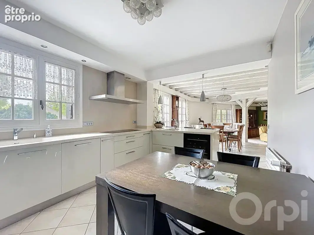 Demeure d'exception à boissy-sous-st-yon – 250 m² de luxe, parc paysagé et piscine - photo 8