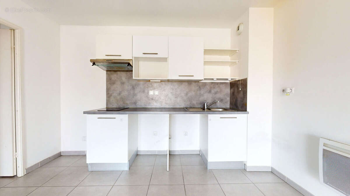 Appartement à MARSEILLE-15E
