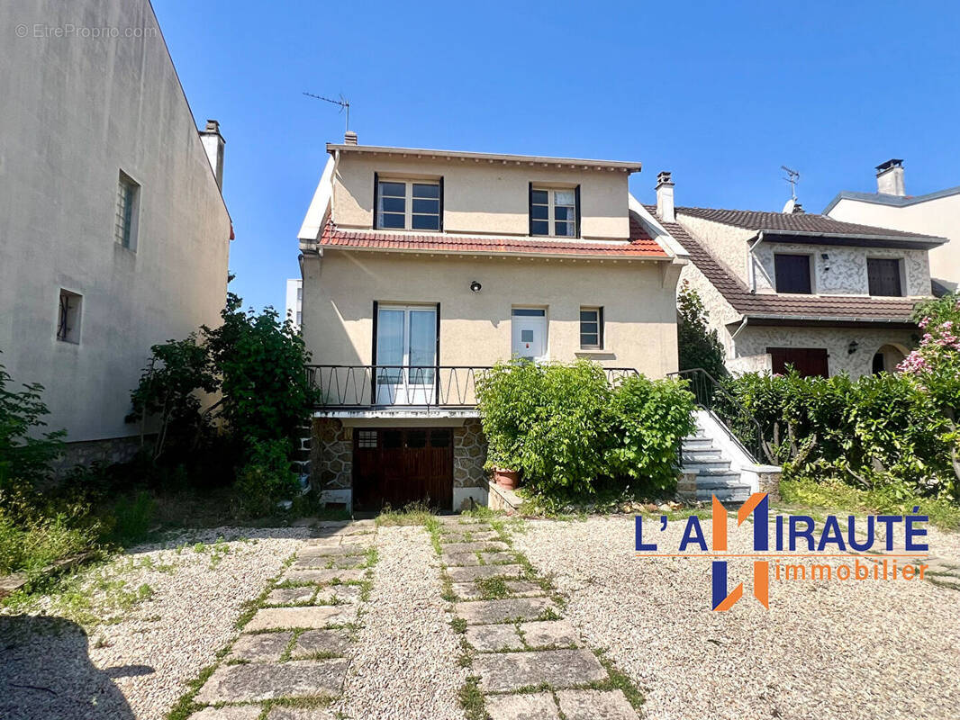 Maison à HOUILLES