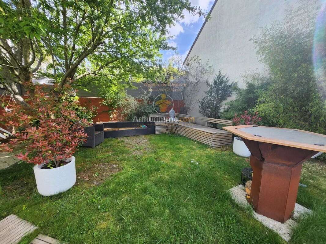 Maison à CHAMPIGNY-SUR-MARNE