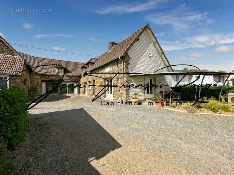 Maison à LA BARRE-DE-SEMILLY