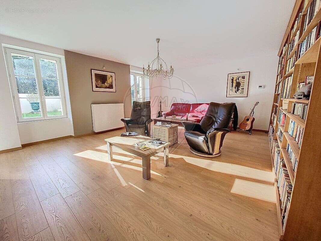 Maison à BOISSET-ET-GAUJAC