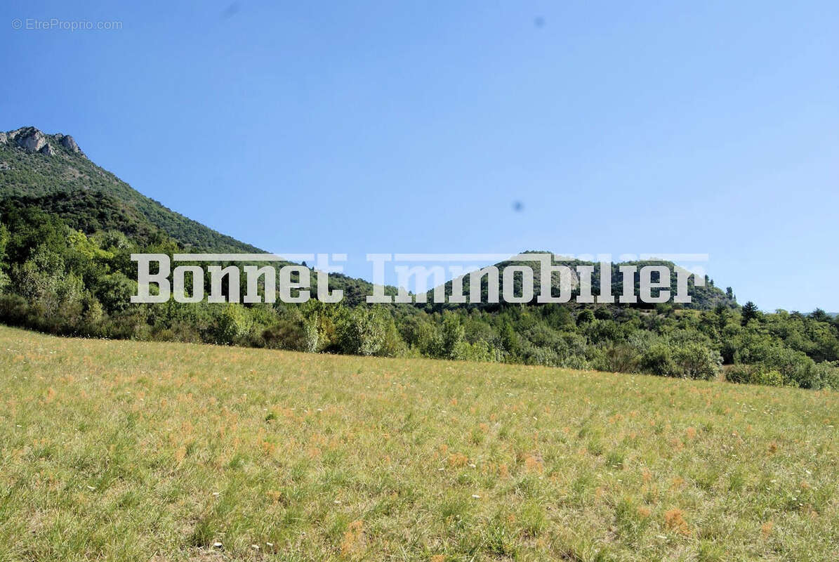 Terrain à SAINT-FERREOL-TRENTE-PAS