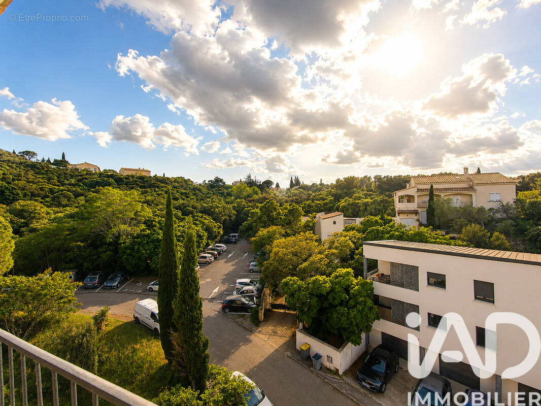 Photo 1 - Appartement à VILLENEUVE-LES-AVIGNON