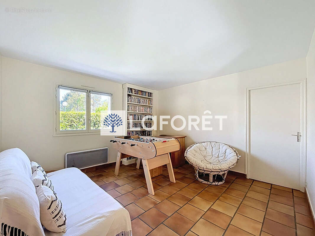 Maison à FEUCHEROLLES