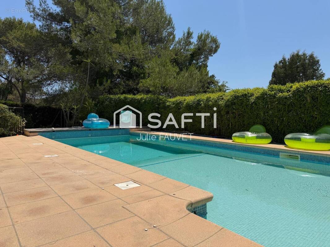 Photo 1 - Maison à SAINT-RAPHAEL