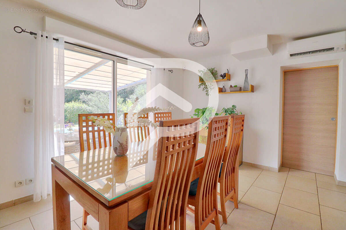 Maison à GREOUX-LES-BAINS