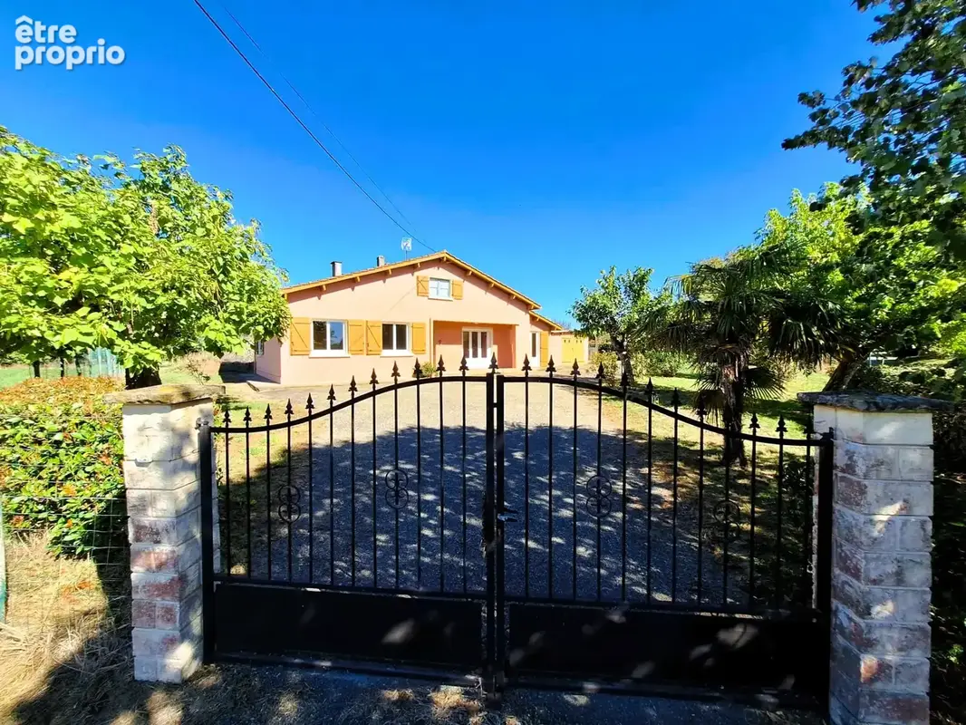  À VENDRE  Maison 3 chambres avec garage de 50 m² et terrain de 2 500 m² à Vergoignan - photo 2