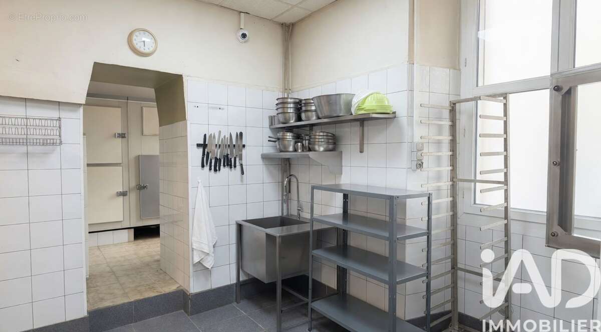 Photo 8 - Commerce à AUBIGNAN