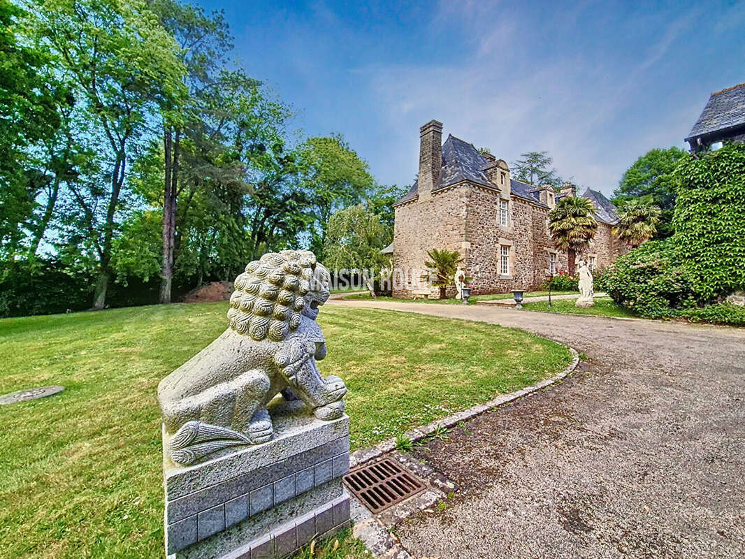 Maison à BECHEREL