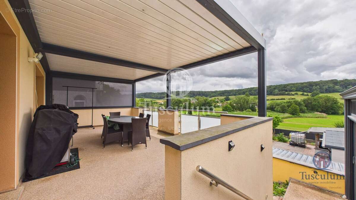 Maison à ELZANGE