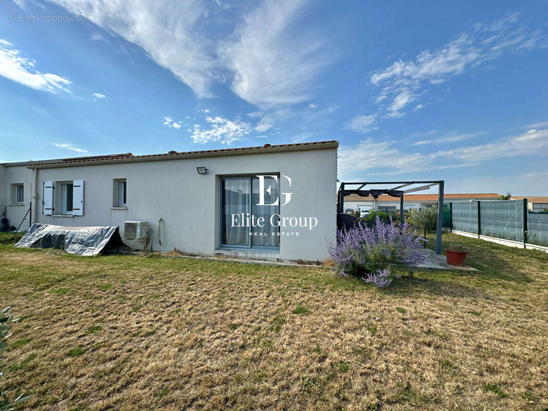 Maison à ECHILLAIS