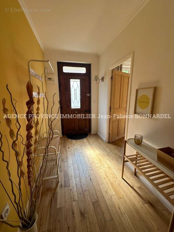 Maison à SAINT-PAUL-TROIS-CHATEAUX