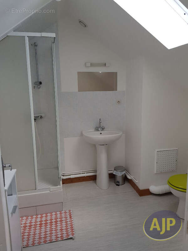 Appartement à SEGRE