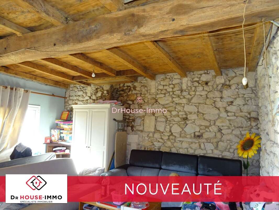 Maison 270 m² à Saint-Andre-De-Cubzac  - photo 5