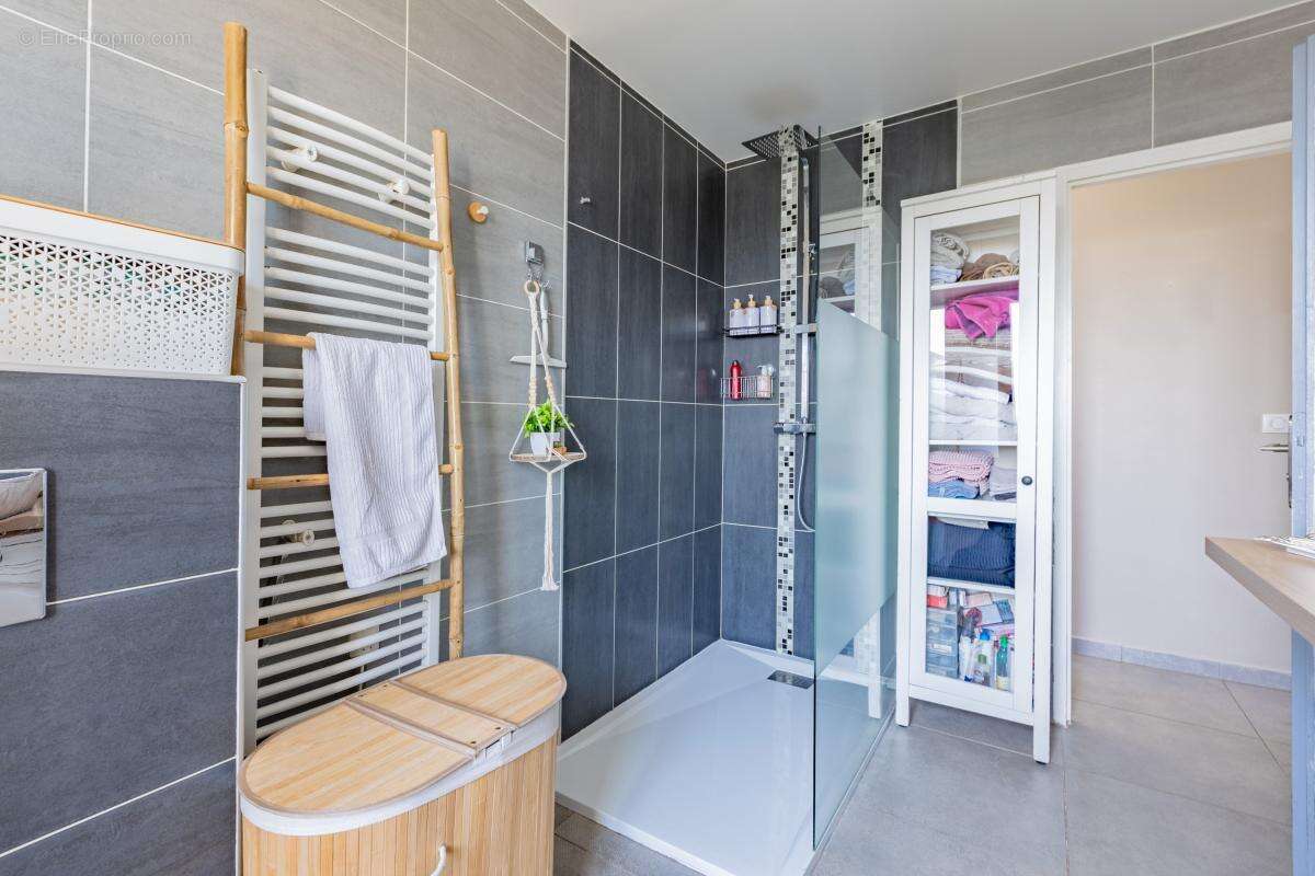 Maison à COURNONSEC