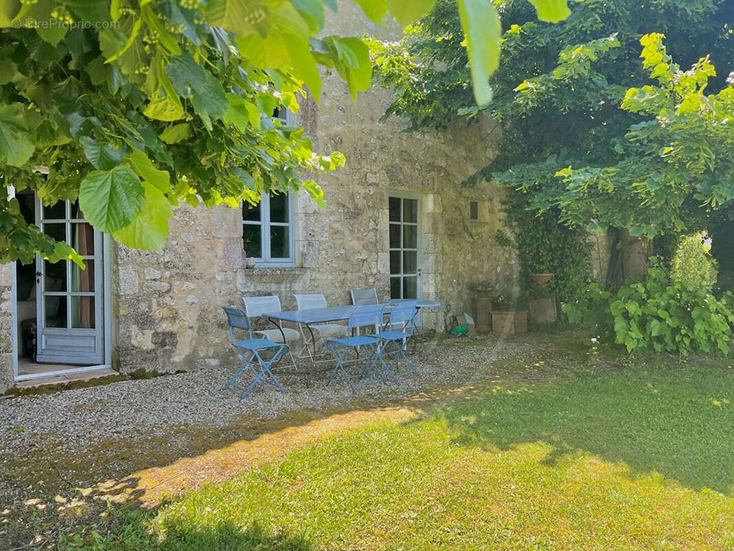 Maison à GENSAC