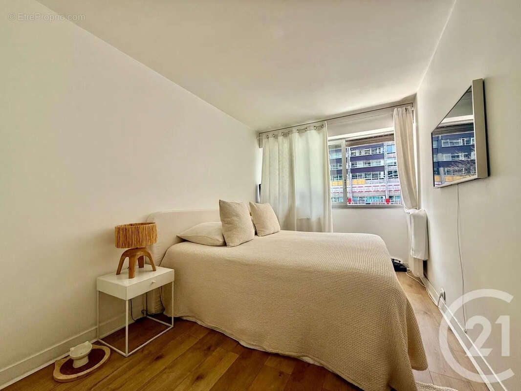 Appartement à CLICHY