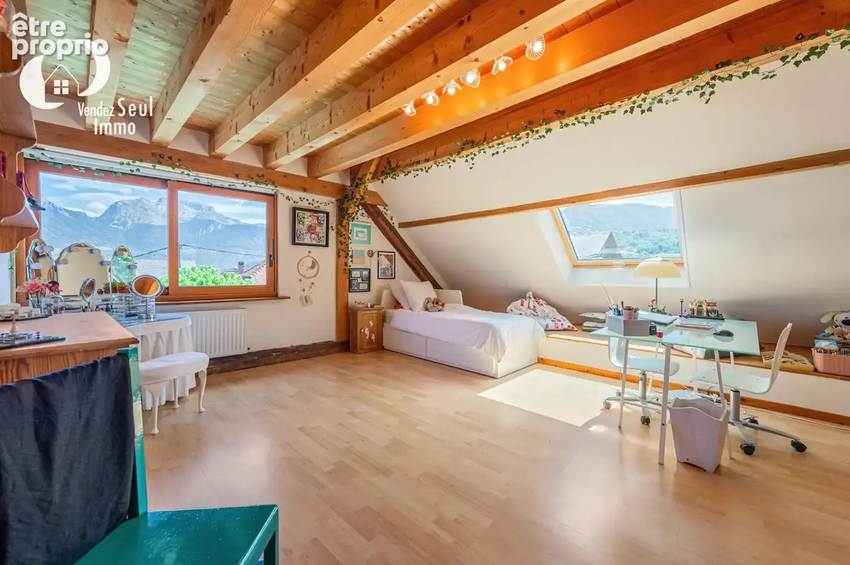 Maison individuelle avec vue dégagée sur les montagnes environnantes. - photo 13