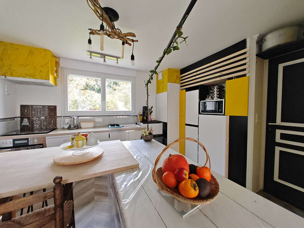 Appartement à SAINT-AVE