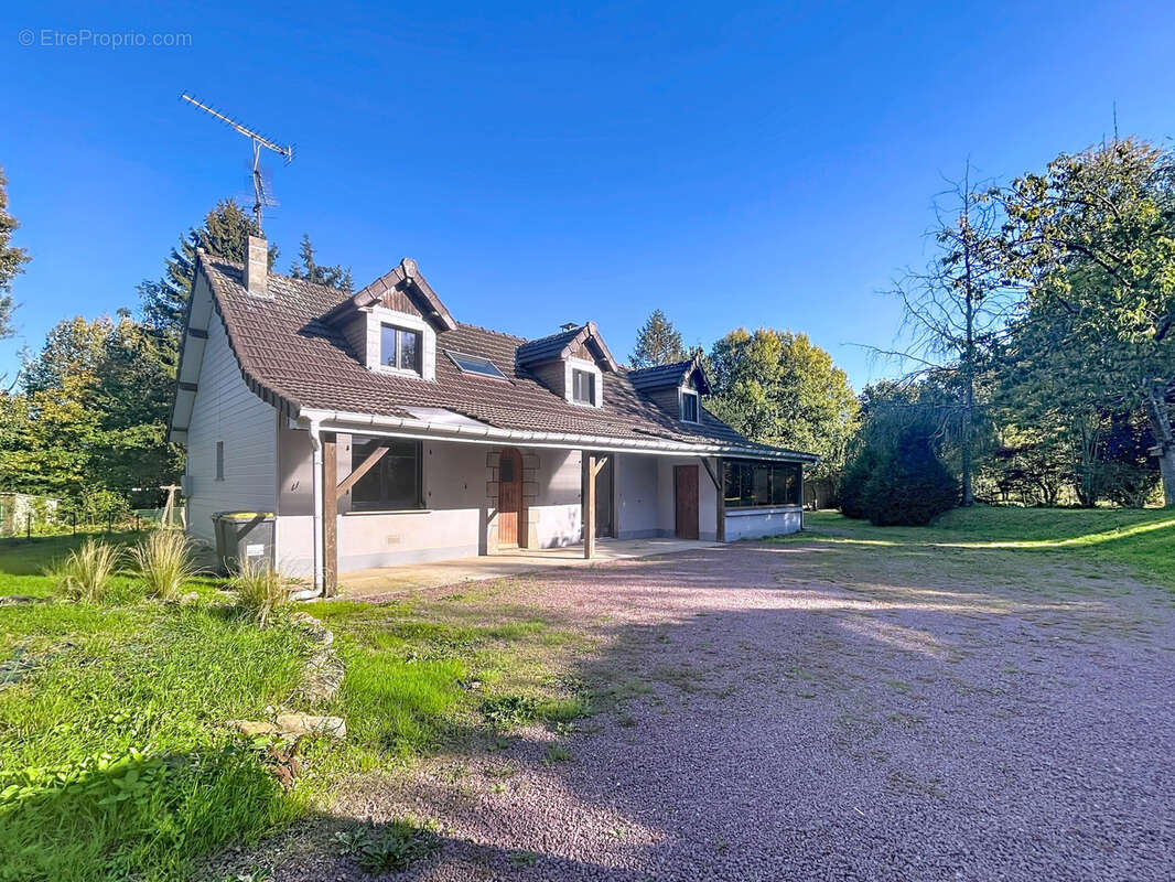 Maison à LE MESNIL-EURY
