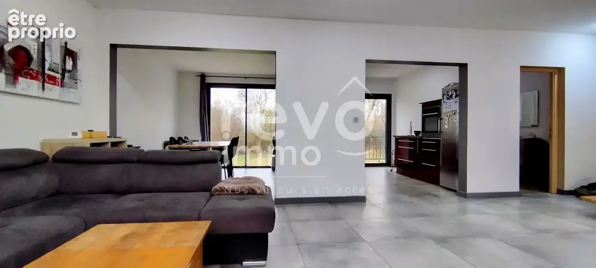 Grande maison familiale avec dépendance sur terrain arboré de 5000 m² - photo 11
