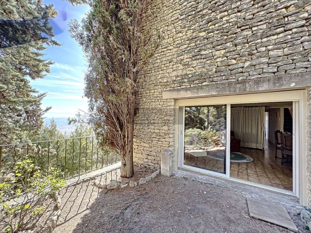 Maison à GORDES