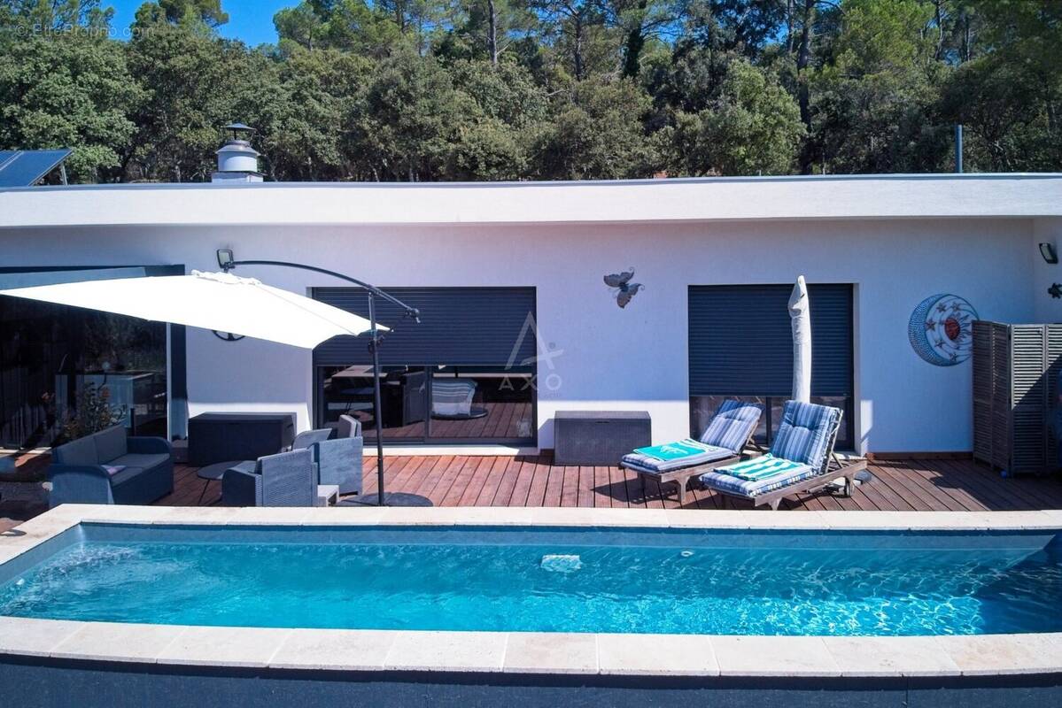 Maison à SILLANS-LA-CASCADE