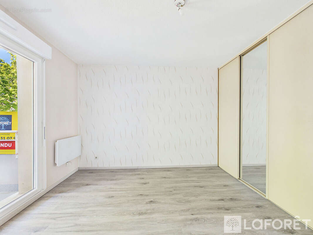 SAINT LOUIS  bel appartement 4 pièces avec cave et garage - photo 6