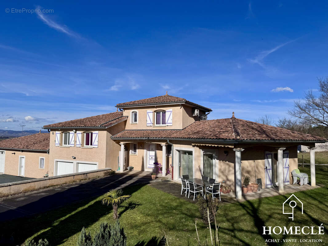 Belle villa d'architecte - 154 m2 - Montceaux - photo 2