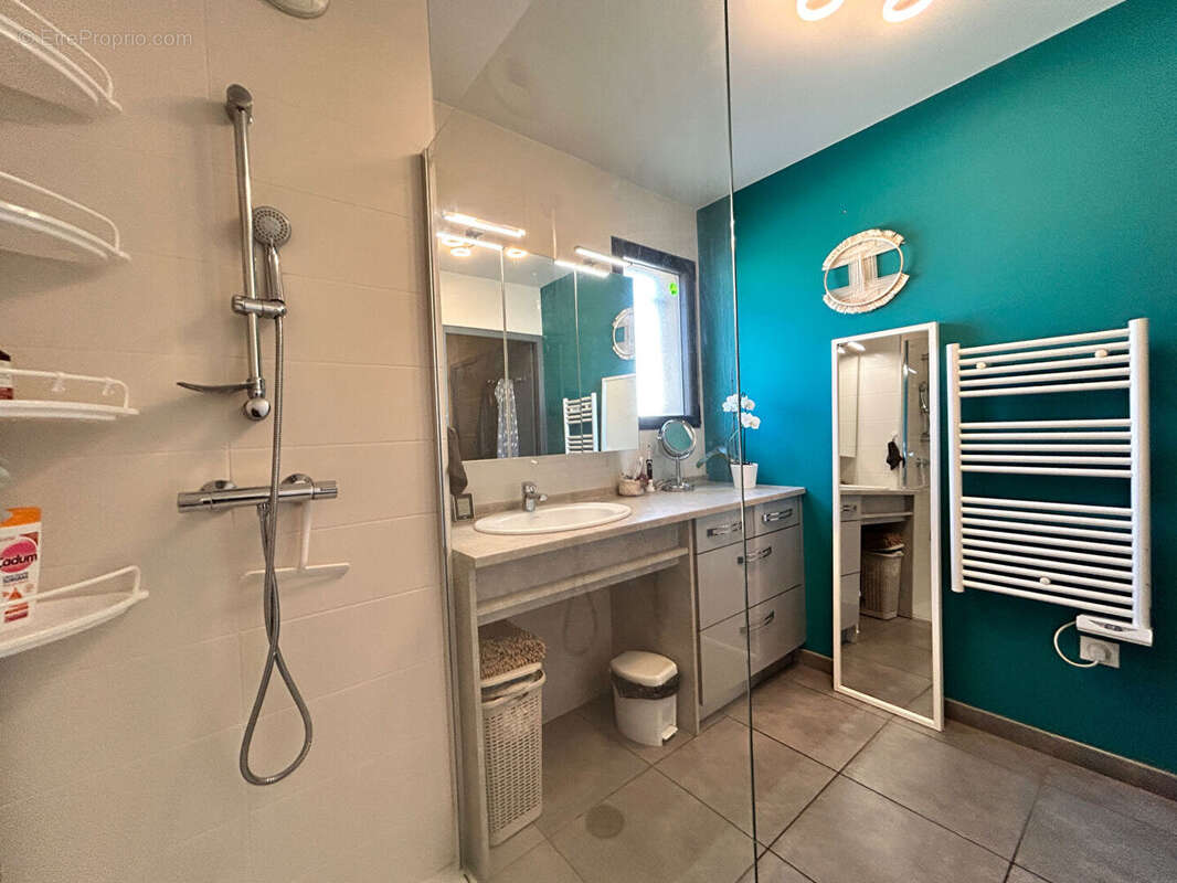 EXCLUSIVITE - Hyper centre - Appartement F3  avec jardin - photo 8