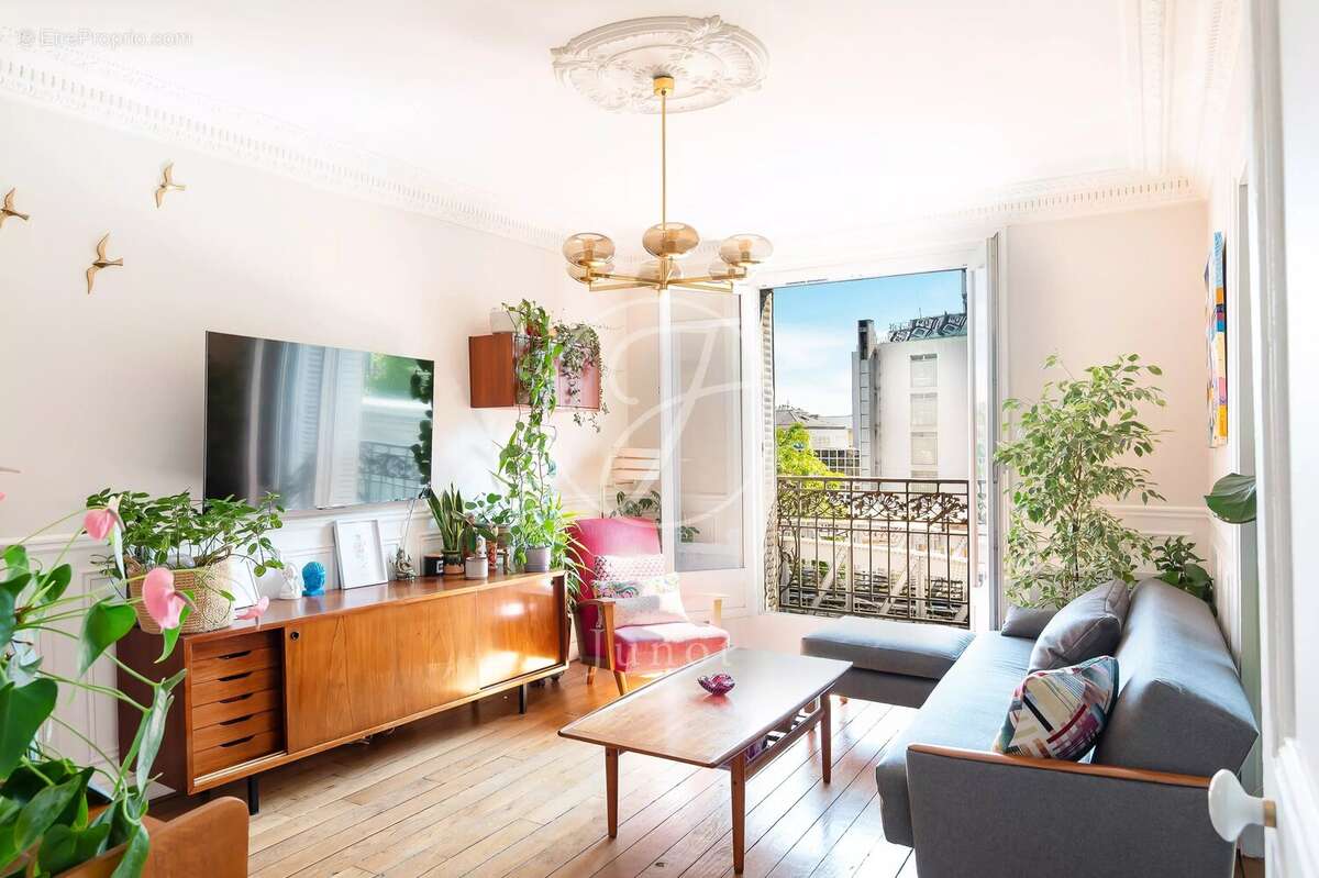 Appartement à PARIS-18E