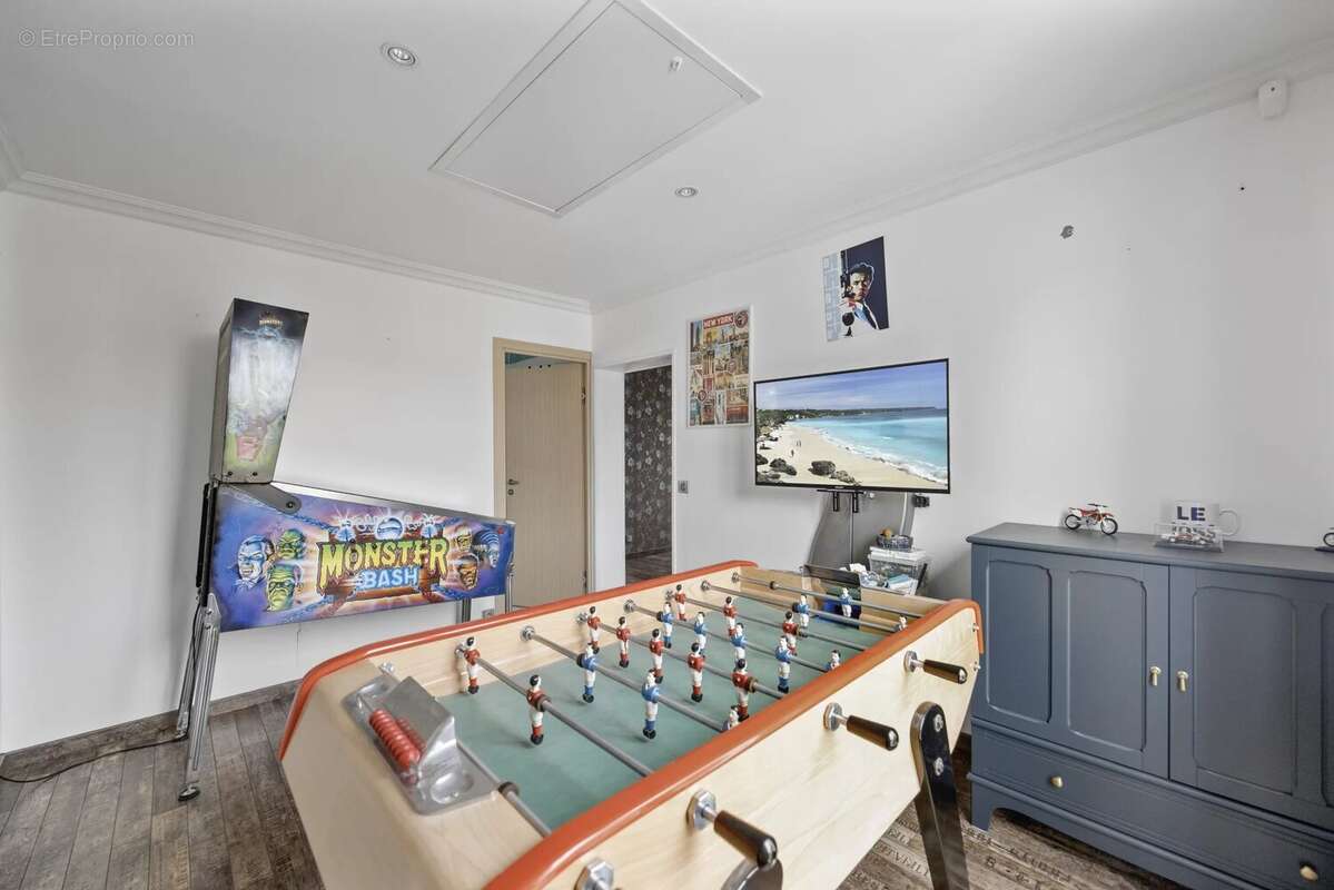 Maison à CHANTELOUP-EN-BRIE