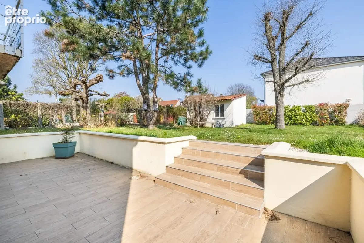 A vendre maison climatisée Sainte Genevieve des Bois (91700) véritable coup de cœur dans le Triangle d’Or : une maison individue - photo 5