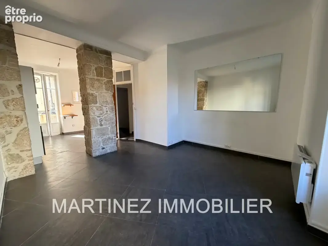 Appartement 3 pieces traversant + 3 caves - photo 2